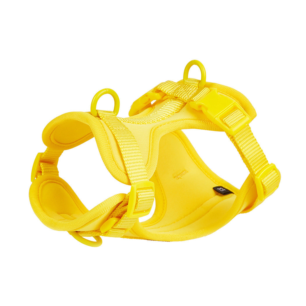 Harness for a pulling dog collar