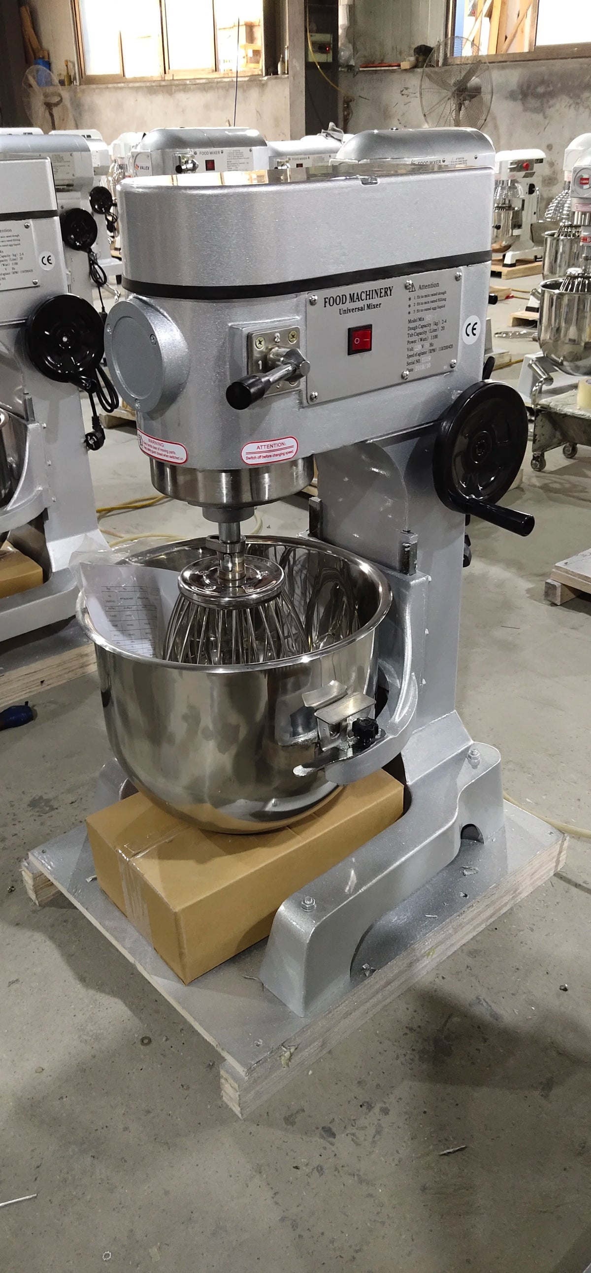 Batidora Industrial Commercial 10l 20l 30l 60l 80l Kitchen Stand Planetary Food Batter Bread Dough Cake Mixer Machine for Bakery
